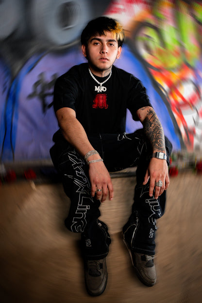 MNZO Luxury Graffiti